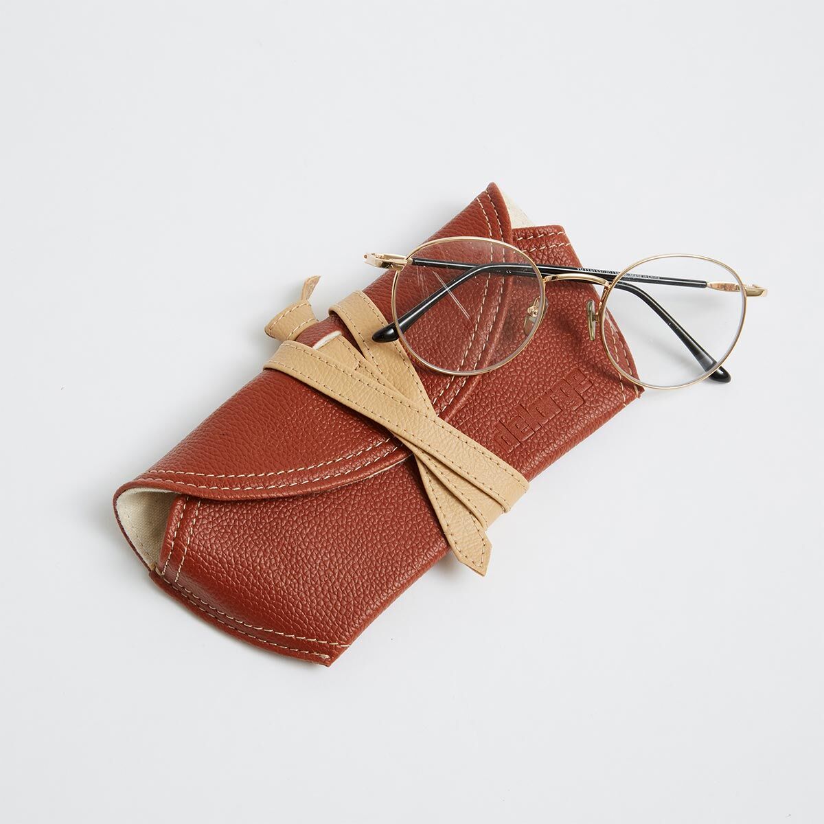 personalised-faux-leather-glasses-case-wholesale personalised faux leather glasses case in wholesale quantity from Supreme Creations
